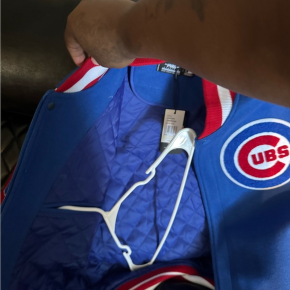 Brand new men’s lager - Picture 4 of 6